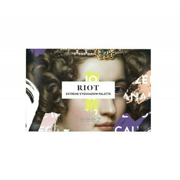 TEEEZ COSMETICS PALETTE - Picture 1 of 2